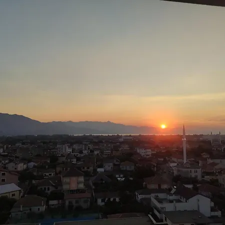 Sunny Side Apartment Shkoder Albania Exterior photo